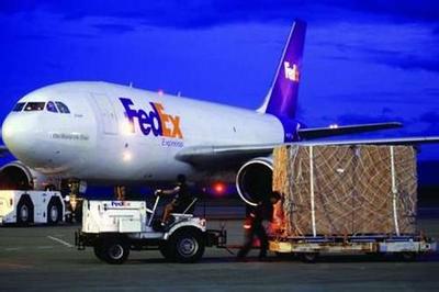 鄭州縱橫國際快遞