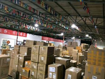 成都順豐國(guó)際快遞公司電話專寄口罩藥品化妝品電子產(chǎn)品